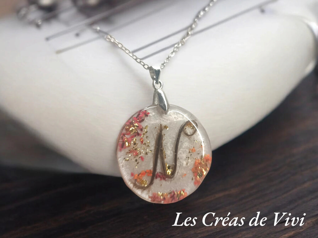 Pendentif personnalisé en acier inoxydable – Lettre en cheveux & fleurs séchées