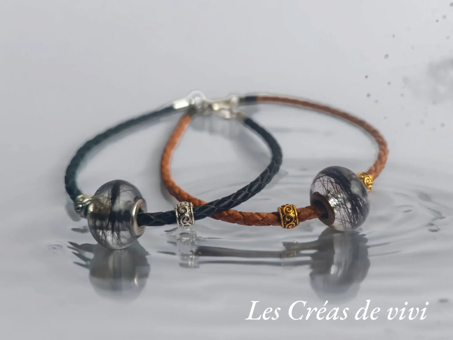 Bracelet en cuir avec perle en résine personnalisée – Mèche de cheveux intégrée