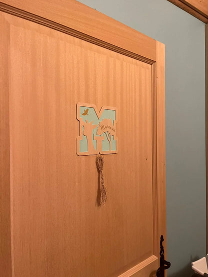 Plaque Lettre Enfant Personnalisée – Animal Jungle au Choix – Prénom en Vinyle Doré – Décoration Chambre Bébé – 19×19 cm