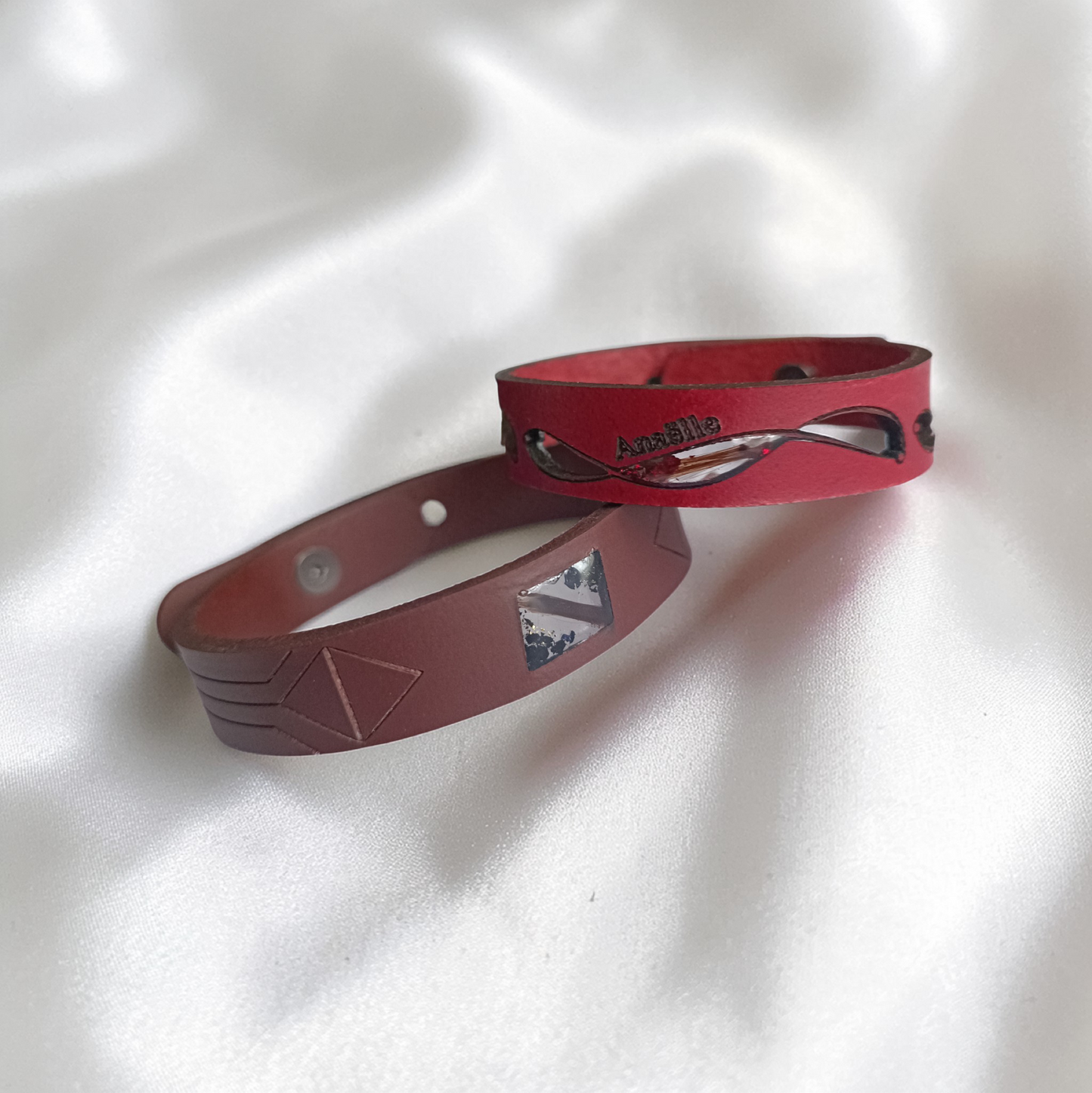 Bracelet en Cuir Personnalisé – Motif Gravé & Résine – Les Créas de Vivi