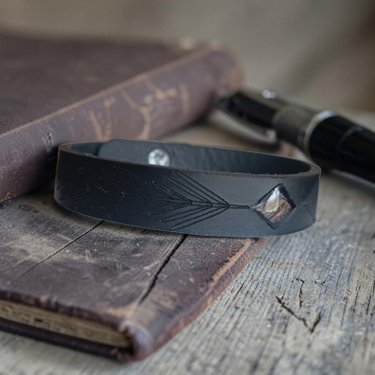 Bracelet en Cuir Personnalisé – Motif Gravé & Résine – Les Créas de Vivi